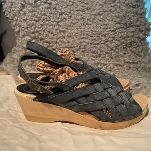 No. 6 navy woven Leather clog sz 40 worn once